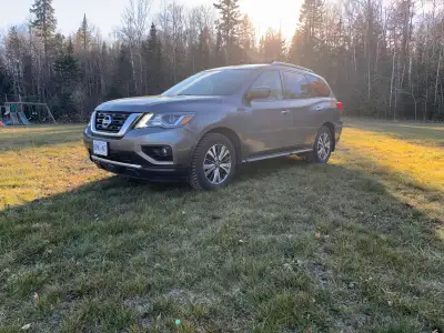 Safetied! 2019 Nissan Pathfinder SL For sale, 2019 Nissan Pathfinder SL 4x4 with the premium trim li...