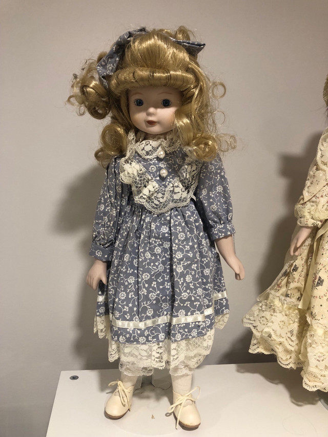 Victorian Dolls in Arts & Collectibles in Hamilton - Image 2