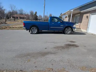 This pickup truck is too big for me, it is a very good vehicle in very good condition and all new br...