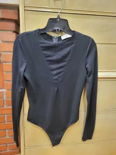 Aritzia Babaton  bodysuit xs, View more