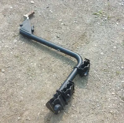 /// Prix non-négociable. Non-negotiable price /// Support à vélo, pliable / Porte-vélo pour voiture...