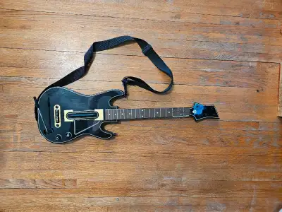 Works with Guitar Hero Live. Dongle required for use with Xbox/Playstation. Delivery can be negotiat...