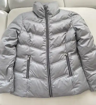 Guess woman down jacket size M, View more