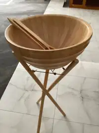 Wooden Salad Bowl and Tripod Stand