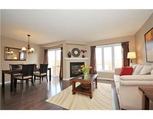 Beautiful 3-Bedroom, 2.5-Bathroom Home in Avalon, Orleans in Long Term Rentals in Ottawa - Image 3