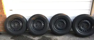 Selling a set of 4 GT Radial WinterPro2 winter tires mounted on steel rims. Details: ✅ Tire Size: 20...