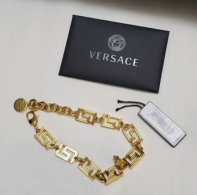 Unisex Versace Goldtone Grecamania Bracelet Unisex Medusa Charm in Jewellery & Watches in St. Catharines - Image 2