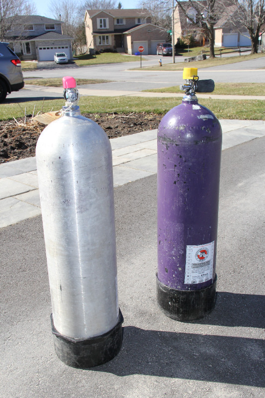 2 Scuba Tanks - Purged, visual done; ready for season in Water Sports in Kingston