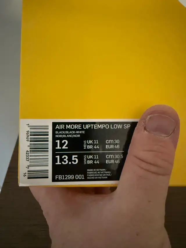  NIKE AIR MORE UPTEMPO LOW SP  in Men's Shoes in Oakville / Halton Region - Image 6