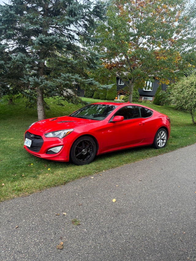  2013 Hyundai Genesis 2.0T in Cars & Trucks in Guelph