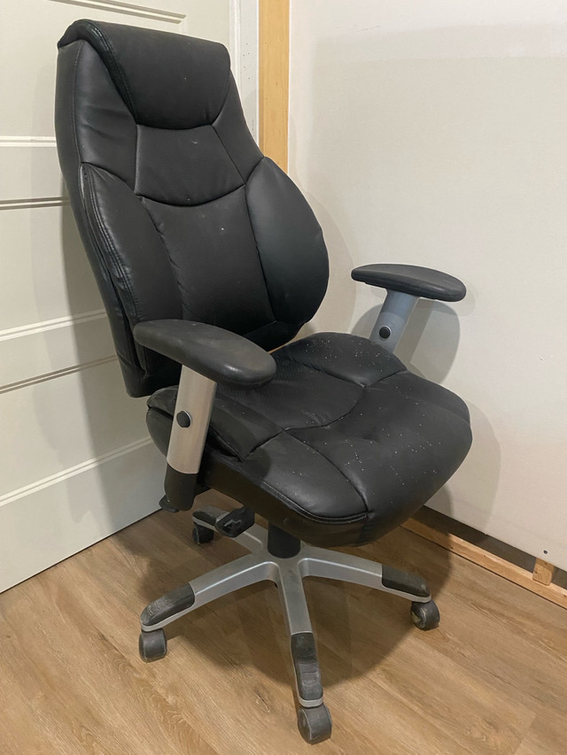 Office chair in Chairs & Recliners in Bridgewater