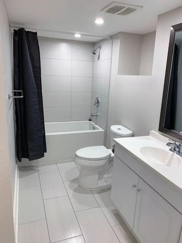 Bright, recently  renovated 1 bedroom apt. Utilities included. in Long Term Rentals in Hamilton - Image 6