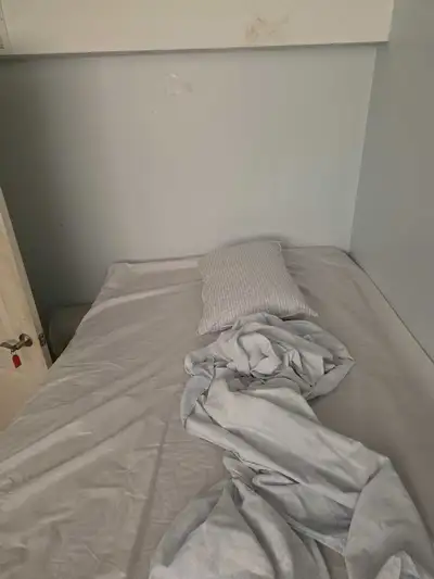 Call 705-477-4441 to schedule a viewing 2 rooms available in scarborough.