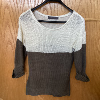Size Small Suzy Shier Sweater