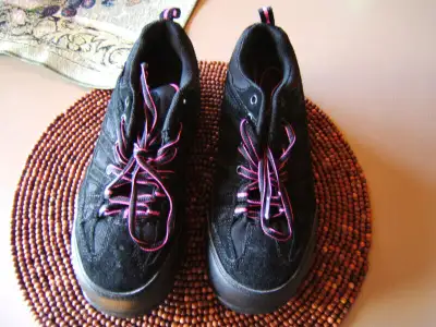 Women's Safety toed shoes, View more