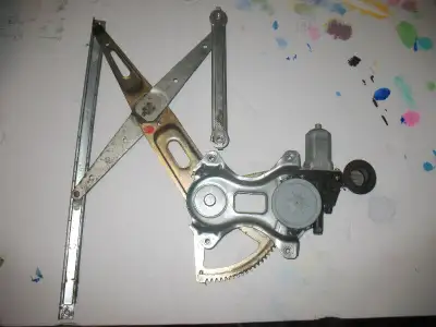 Window regulator and motor assembly for a Toyota Yaris. Drivers door. Came off a 2008 model but will...