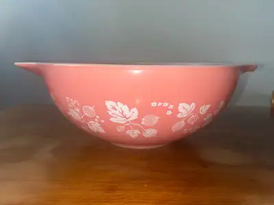Rare PYREX 4 quart Bowl , View more