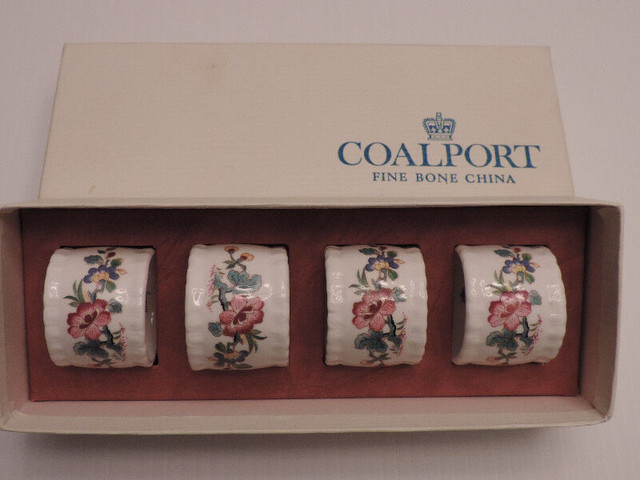 COALPORT Fine Bone China (England) Set of 4 Napkin Rings in Kitchen & Dining Wares in Kitchener / Waterloo - Image 4