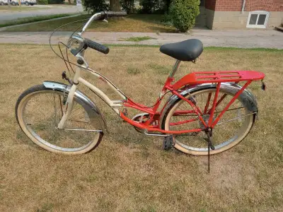 Schwinn great condition 5 star cruiser, View more