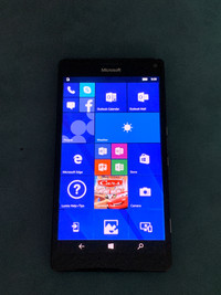 Microsoft Lumia 950 XL Windows 10 Phone