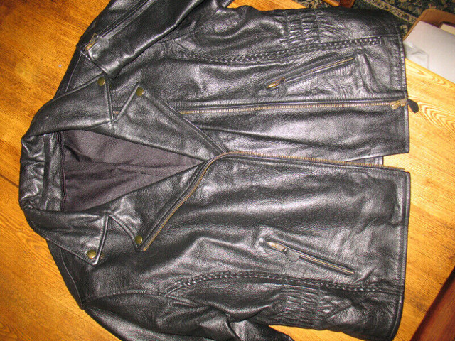 Leather jacket - women's size 14 in Women's - Tops & Outerwear in Oshawa / Durham Region
