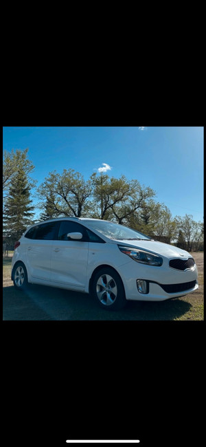 2015 Kia Rondo LX