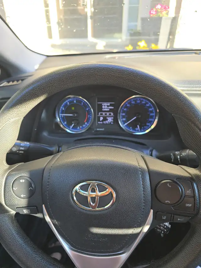 2017 Toyota Corolla LE – One Owner – Excellent Condition! in Cars & Trucks in City of Toronto - Image 7