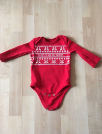 Christmas baby onesie 3-6 months / Cache-couche de Noël 3-6 mois