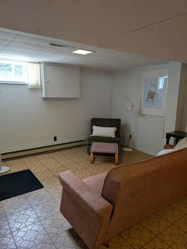 Chambres à louer dans sous-sol privé – secteur Université. in Room Rentals & Roommates in Sherbrooke - Image 3