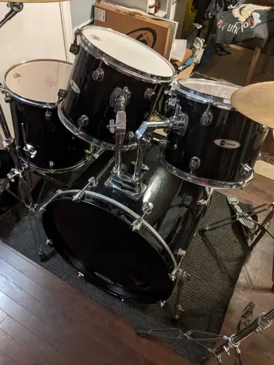 Drum set / Batterie Complete , View more