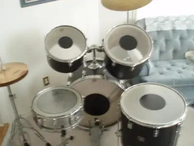 TAMA  IMPERIALSTAR  DRUM SET  -- MADE IN JAPAN, View more