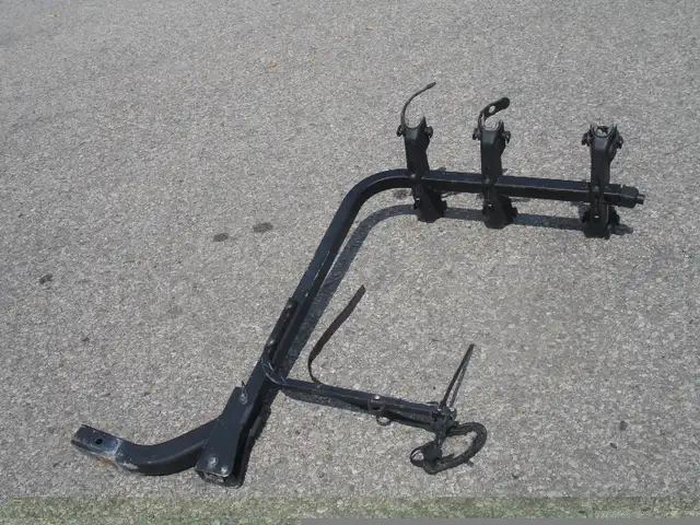 YAKIMA 3 BIKE RACK CARRIER 1" INSERT SELLING IT $75.00 CASH! in Other in Mississauga / Peel Region - Image 6