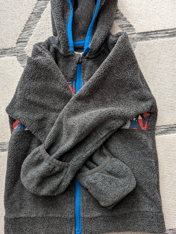 MEC Fleece jacket 24 month in Clothing - 18-24 Months in Edmonton - Image 2