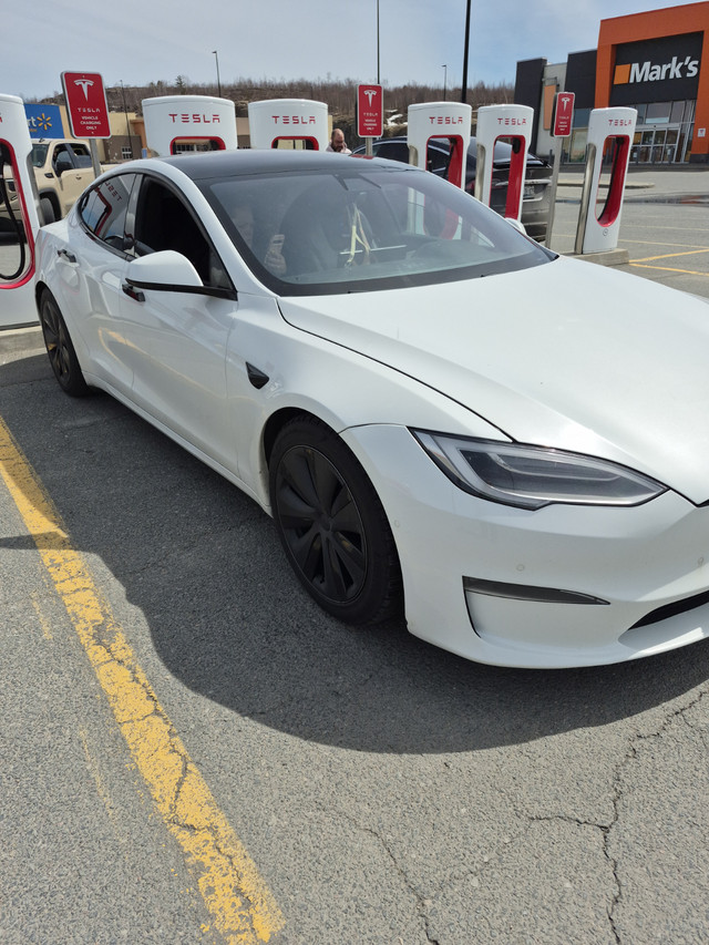 2021 Tesla model S PLAID in Cars & Trucks in Sudbury