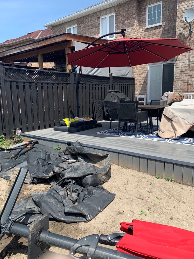 Large deck umbrella Patio & Garden Furniture Markham / York Region