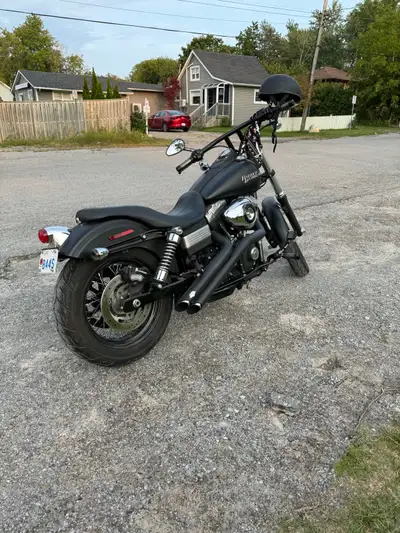 2011 Harley-Davidson Dyna Street Bob This bike is perfect for anyone seeking a punchy, reliable ride...