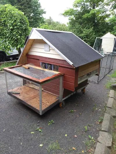 Mobile Chicken Coop, View more