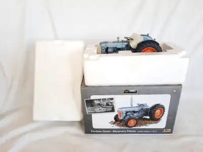 1/16 universal hobbies fordson dextra - Alexandra palace, View more