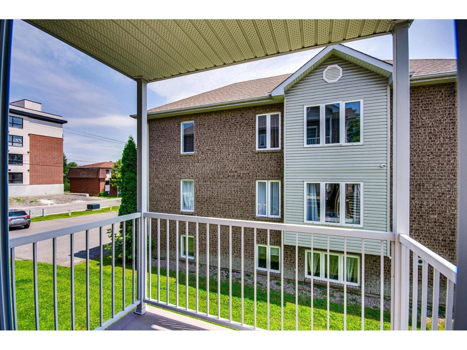 Appartement rénové de 03 chambres  à 5 min d'Ottawa 3
