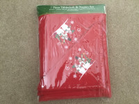 Christmas Tablecloth & Napkin Set