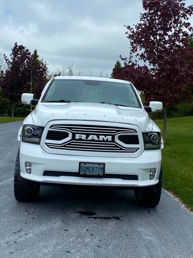 2018 Dodge Ram 5.7 Hemi in Cars & Trucks in Barrie - Image 3