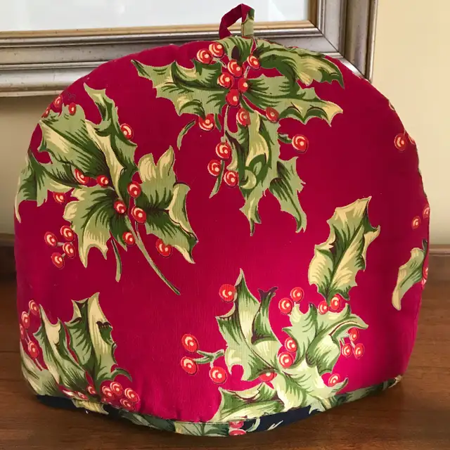 $20 ea 2 April Cornell Teapot Cozies New Sunflower & Xmas Holly in Home Décor & Accents in Ottawa - Image 3