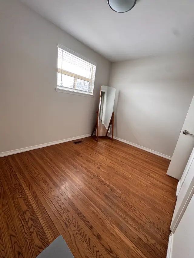 3 bedroom bungalow in mature quiet neighbourhood in Long Term Rentals in Mississauga / Peel Region - Image 10