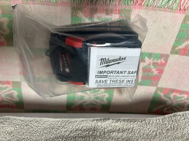 8Ah New M18 High Output, HD BATTERY. Sells $355 in Power Tools in Barrie - Image 4