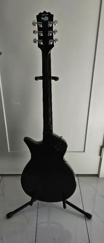 WASHBURN PS7200 PREACHER SERIES GUITAR in Guitars in St. Albert - Image 4