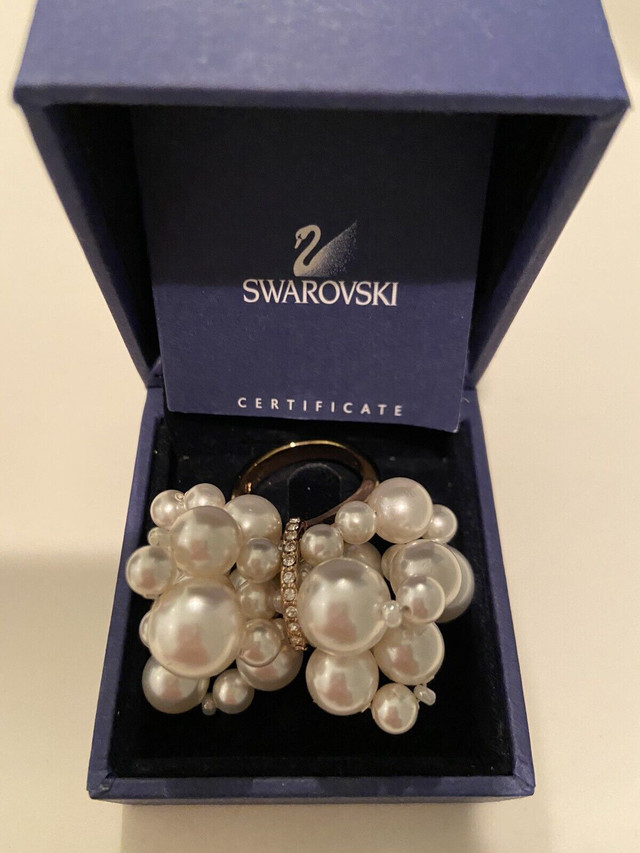 Swarovski Authentic Brand New Cocktail Pearl Rings size 52 in Jewellery & Watches in City of Toronto - Image 2