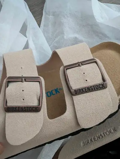 ladies suede leather Birkinstocks size 39 BN, View more