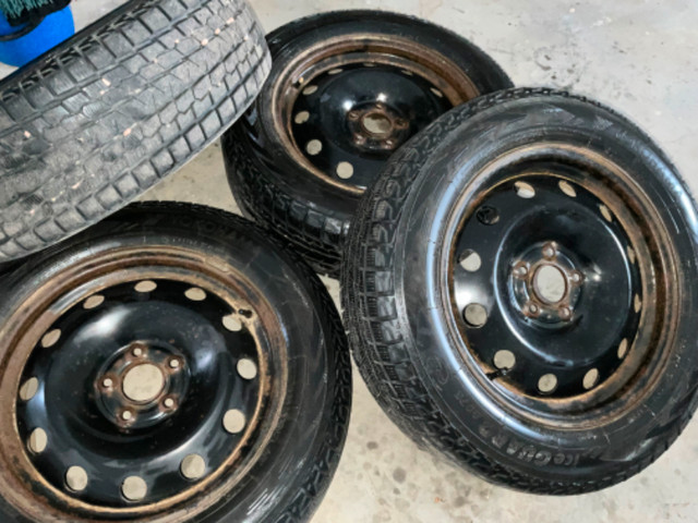 Used snow tires on rims in Tires & Rims in Muskoka