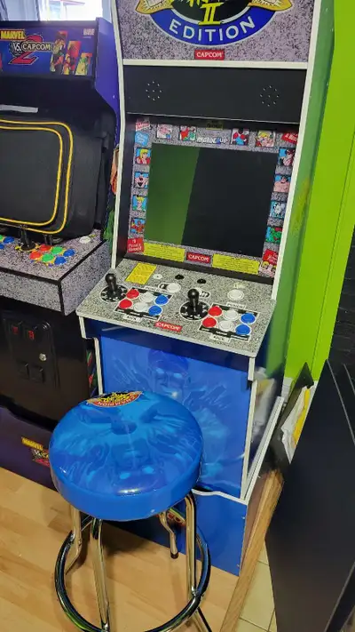 Découvrez ce classique d'arcade Street Fighter II Champion Edition d'Arcade1Up, parfait pour les ama...