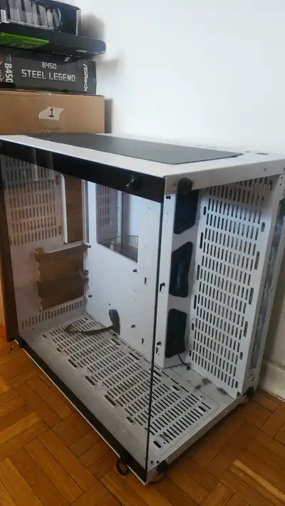 Atx PC case missing front glass, View more